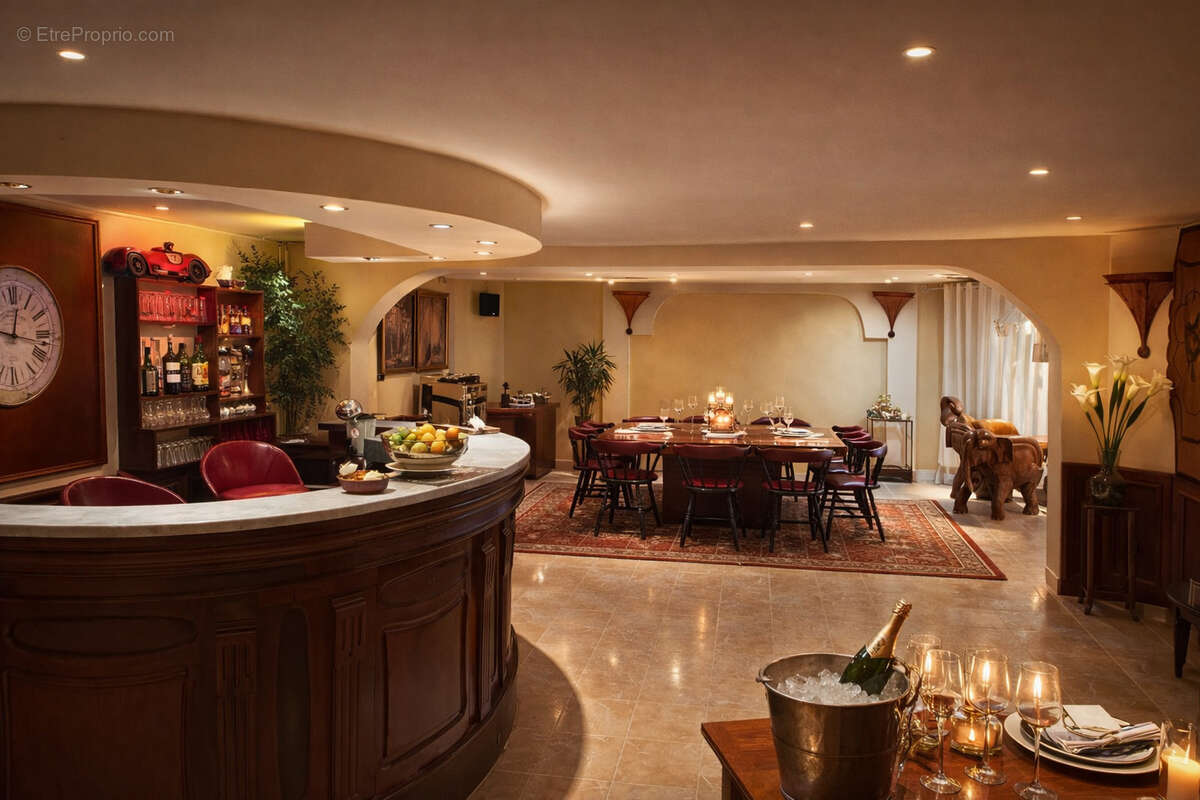 Maison à LA CADIERE-D'AZUR