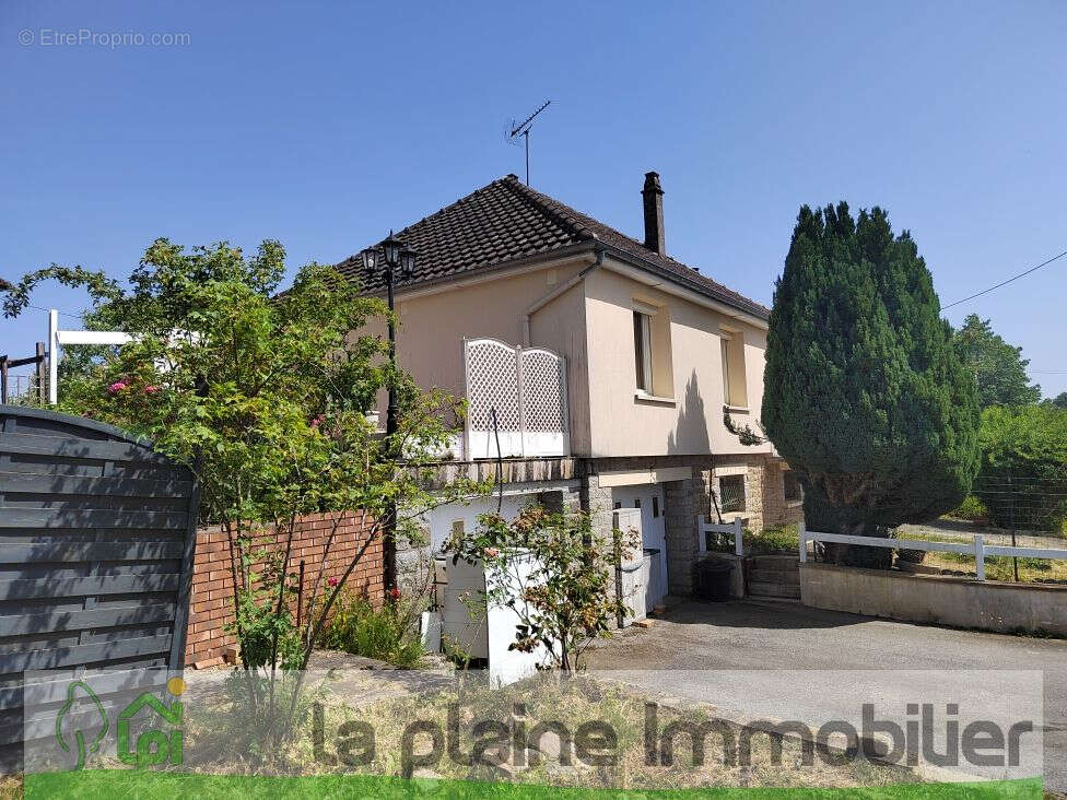 Maison à LA FERTE-MACE
