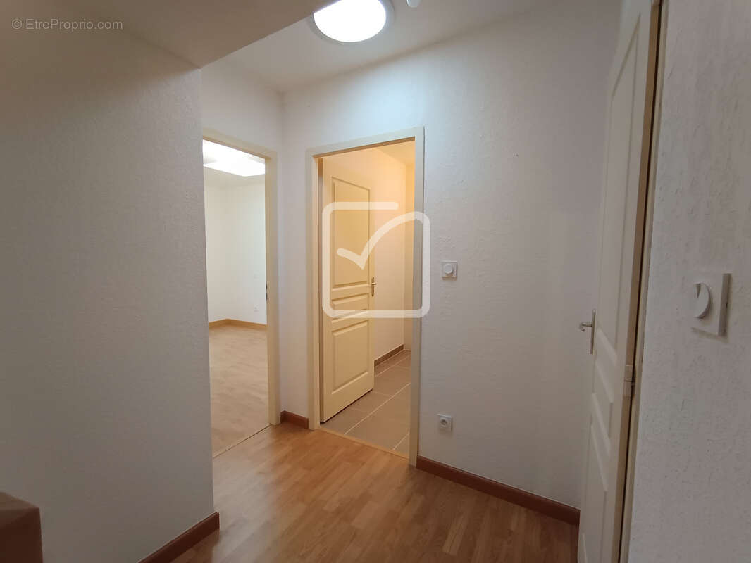 Appartement à SAINT-MAURICE-D'IBIE