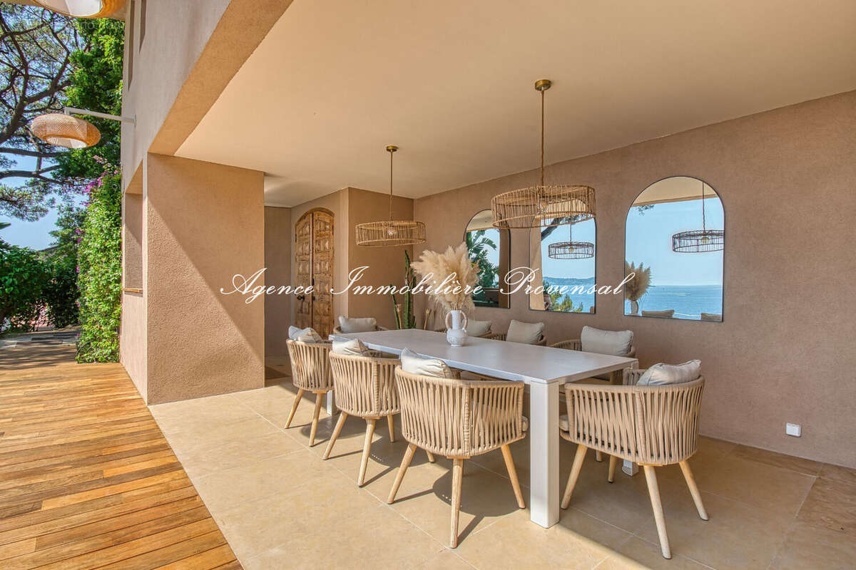 Maison 260 m² à Sainte-Maxime  - photo 7