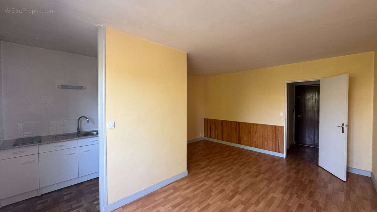 Appartement T1 - 28.83 m² - TOURS - photo 2