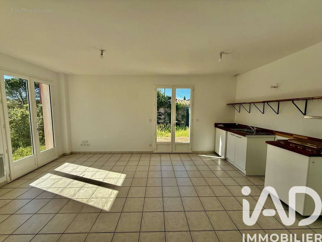 Photo 2 - Maison à LE LUC