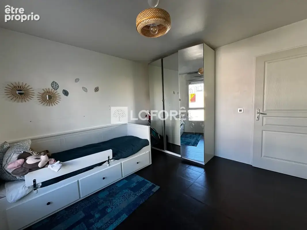 Appartement Villemomble 4 pièce(s) 102 m2 - photo 9
