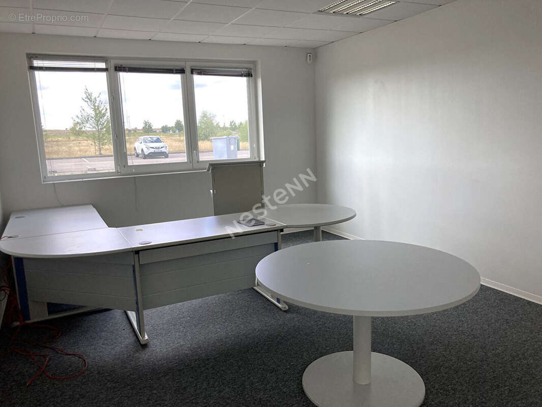 Commerce à MORHANGE