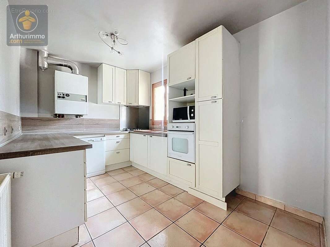 Maison à BRIE-COMTE-ROBERT