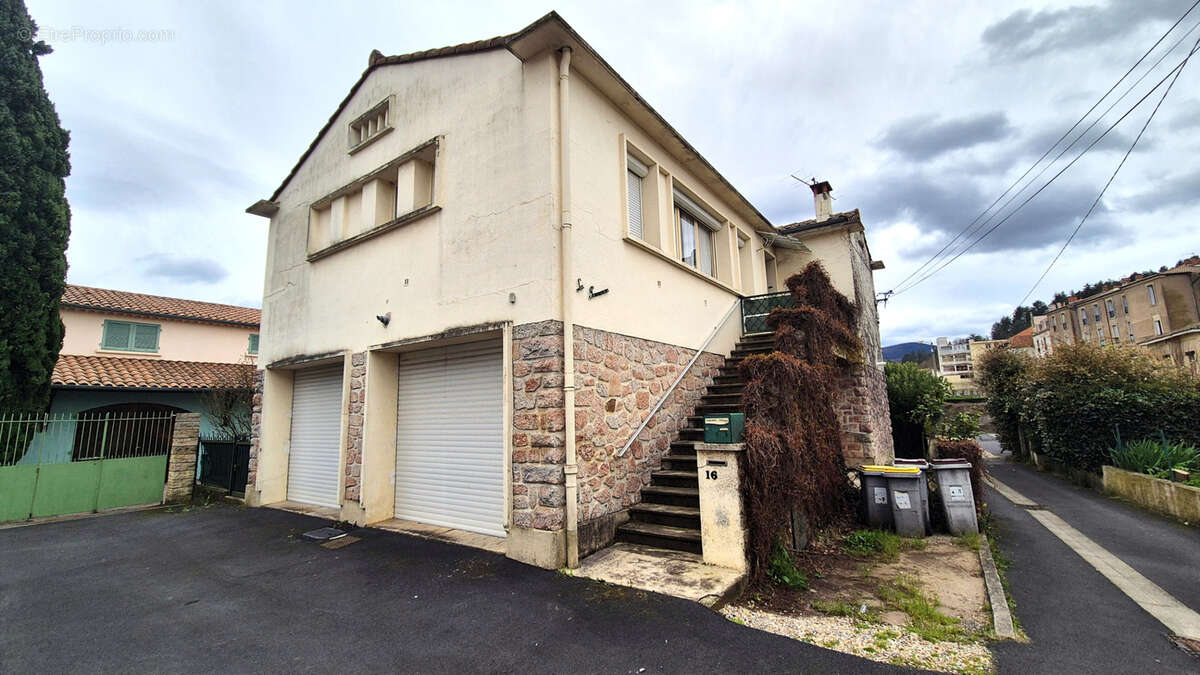 Maison à LAMALOU-LES-BAINS