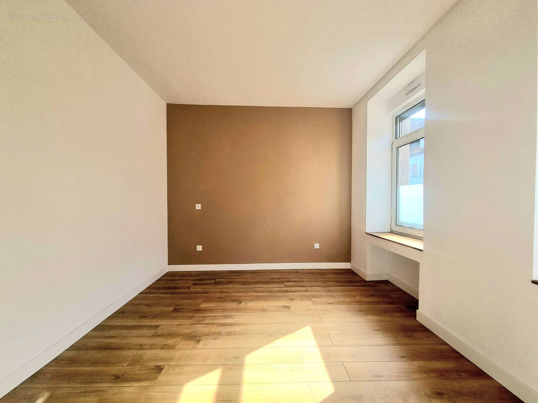 Immeuble de rapport à Sarreguemines - photo 2
