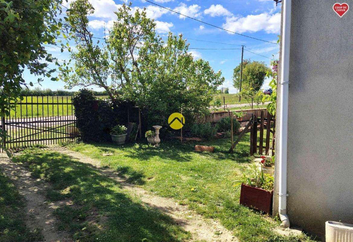 Maison à NEUILLY-EN-DUN