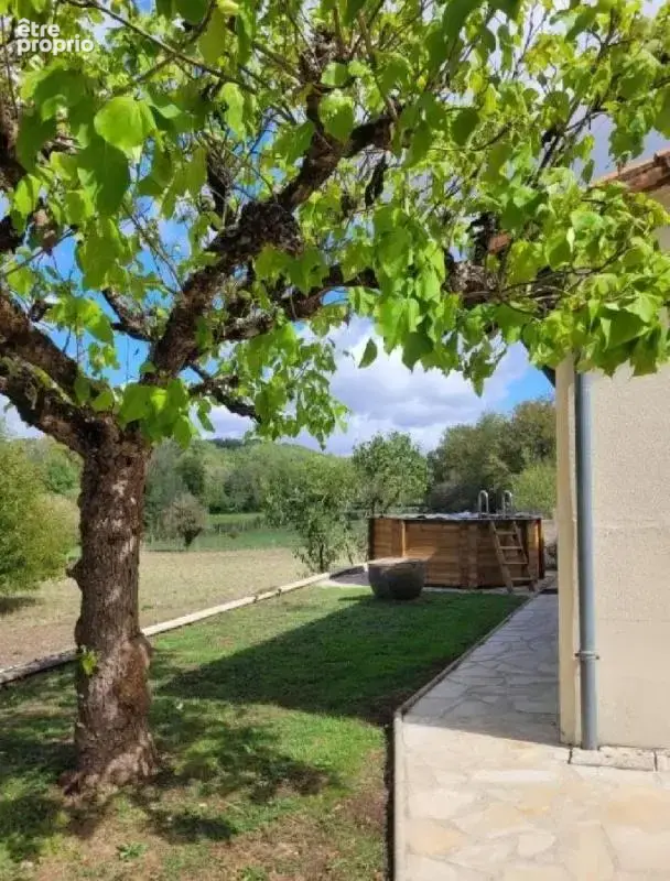 Maison 5 pièces 128 m² à vendre à Nanteuil-En-Vallee (16460) - photo 3