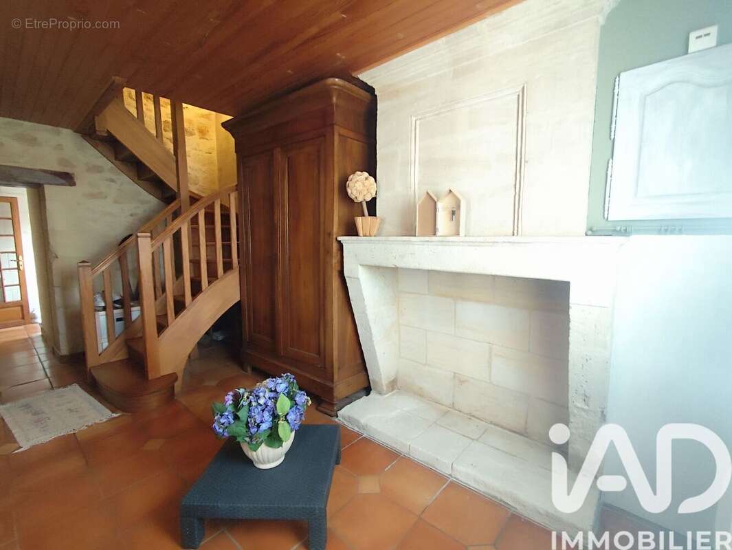 Photo 7 - Maison à LUSSAC