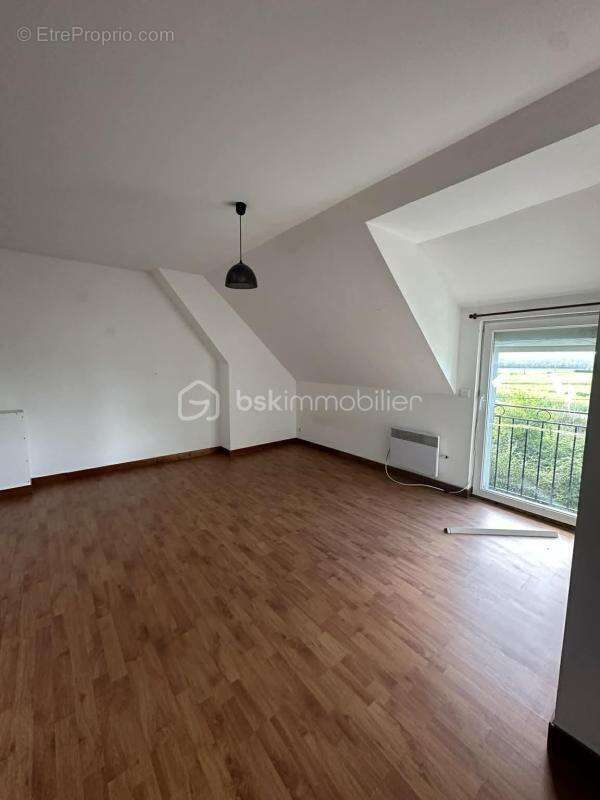 Maison à SAINT-LAURENT-EN-GATINES