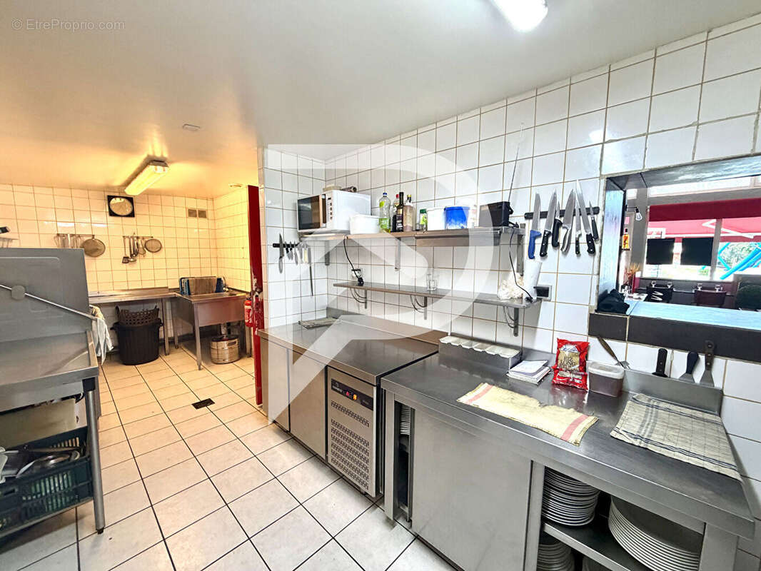 Fonds de commerce Restaurant Mourenx 111 m² - photo 7