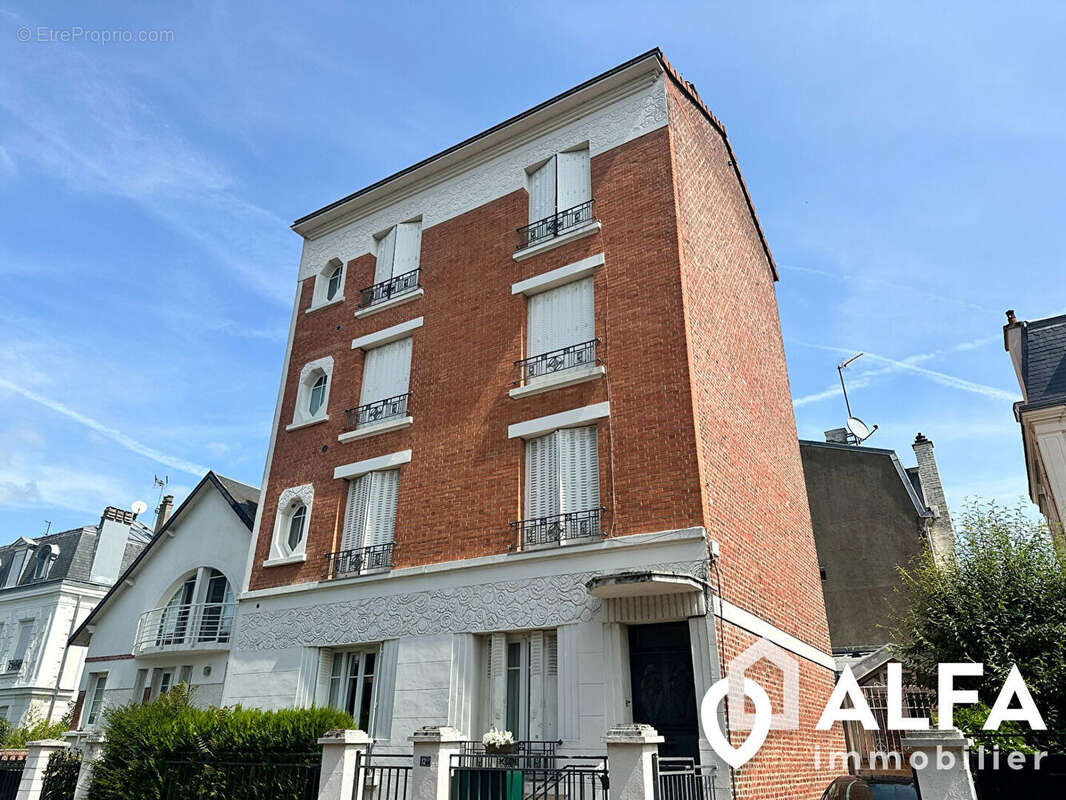 Enghien-les-Bains  /  Emplacement de premier choix /  3 pièces traversant 60 m² - photo 12