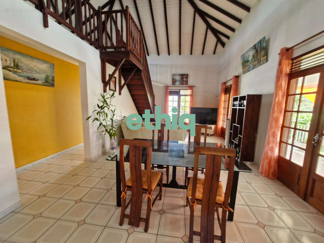 Maison à SAINT-FRANCOIS