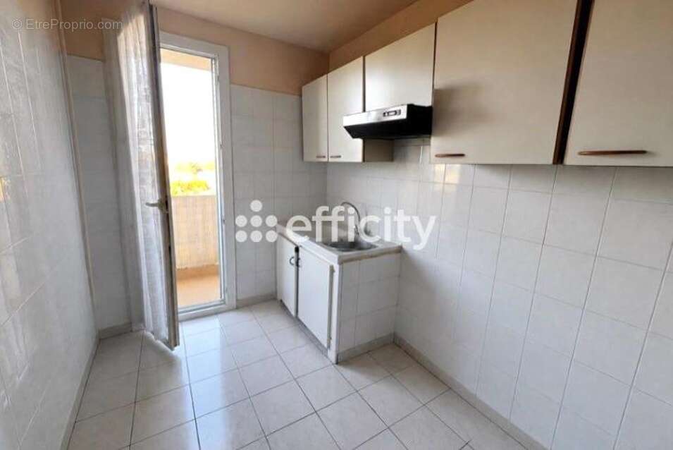 Appartement à SORGUES