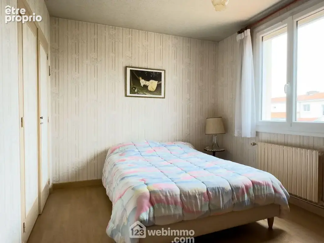 ...la seconde mesure 11.30m²...