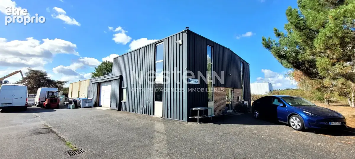 Local d'activité de 473m² sur parcelle de 3400m² en zone d'activité à st Cyr en Val - photo 2