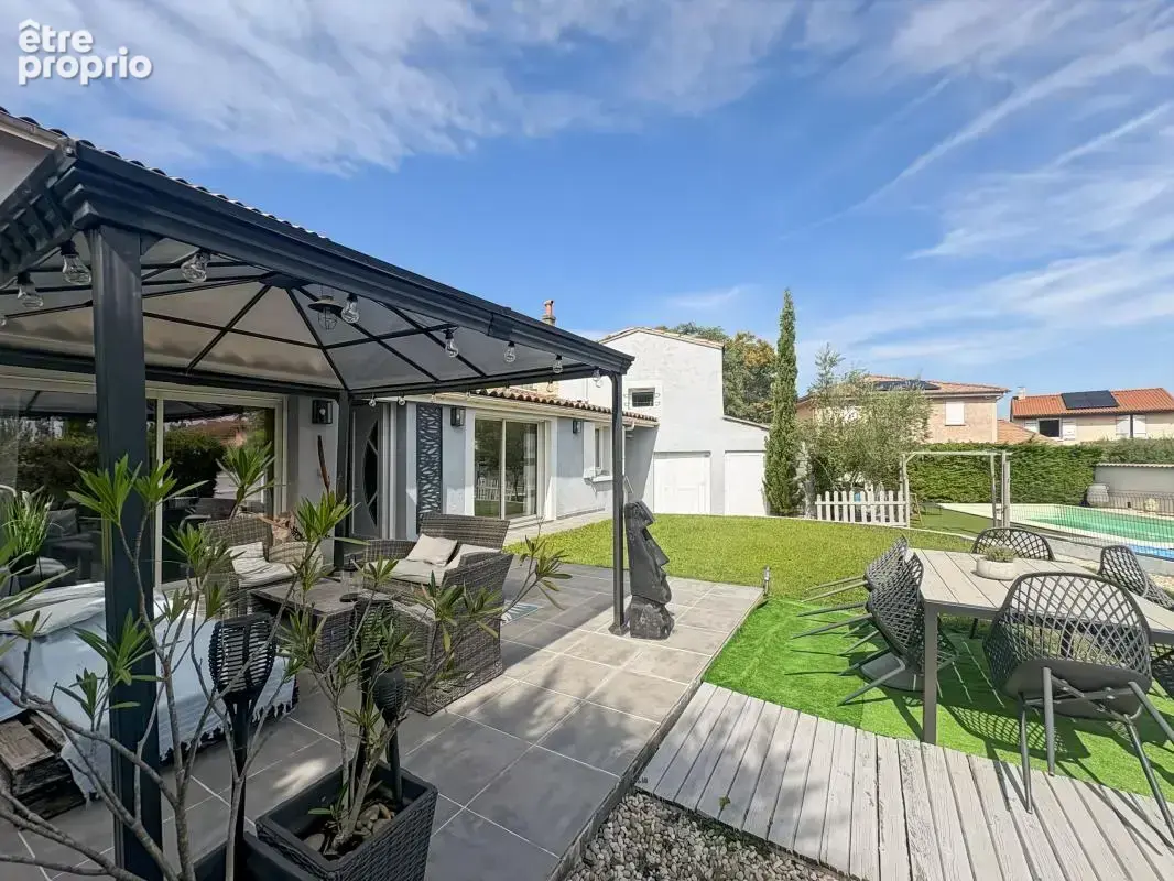 Maison familiale avec piscine et dépendances – Bourg-lès-Valence - photo 17