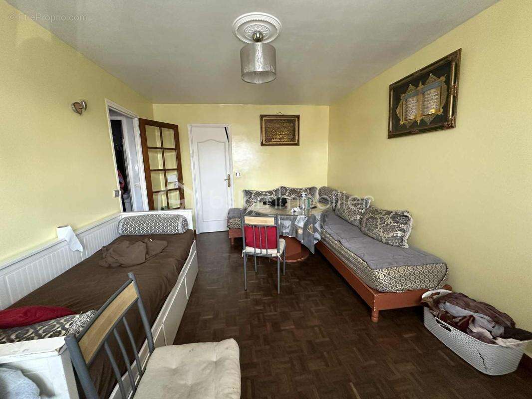 Appartement à LE BLANC-MESNIL