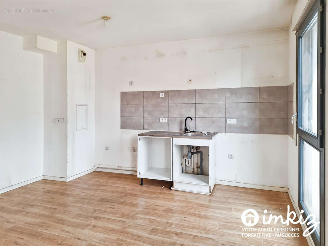 Aubervilliers – 4 pièces 79 m² traversant parking - photo 3