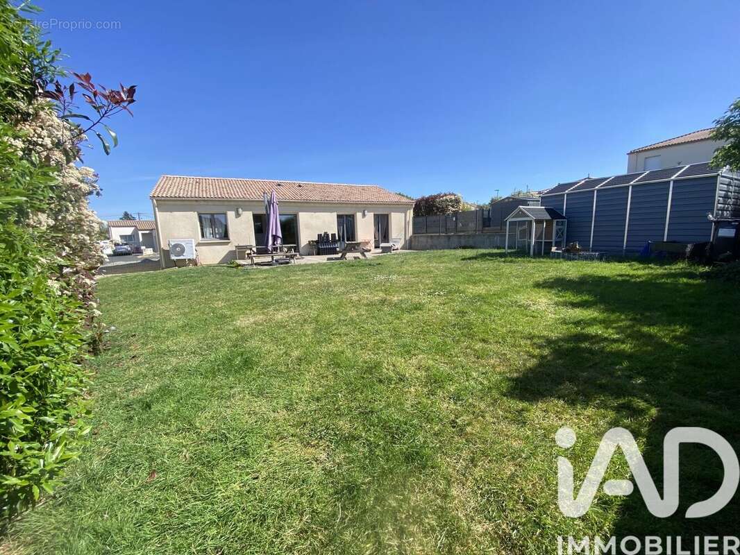 Maison 96 m² à Barbechat  - photo 9