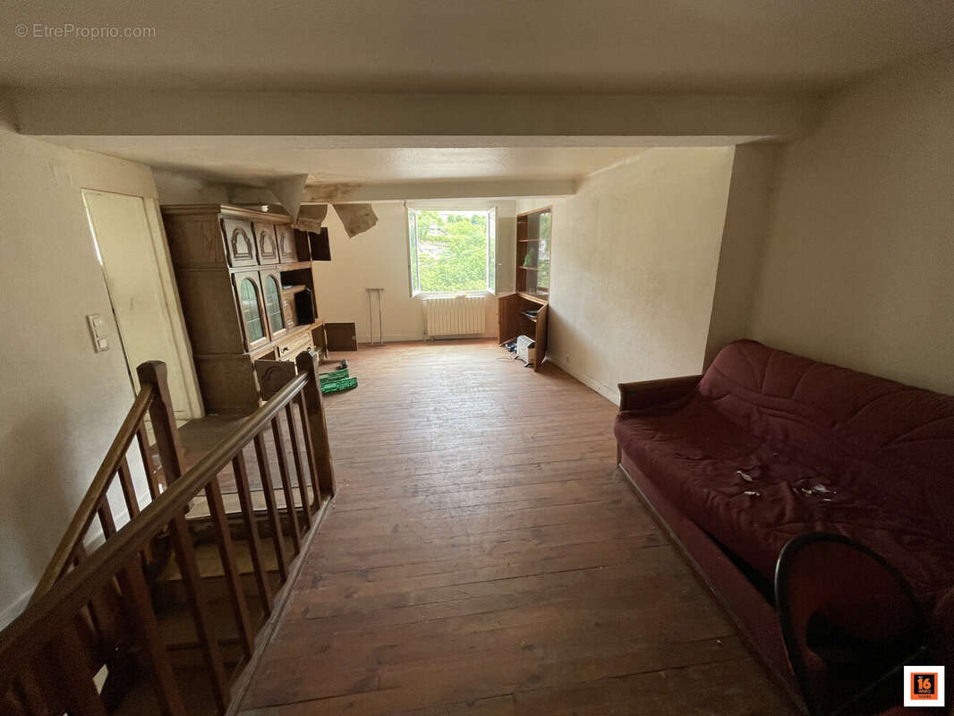 Appartement à THIERS