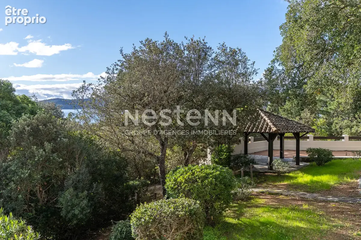 Villa mitoyenne en triplex au Domaine de Cala Rossa - Plage à pied - photo 3