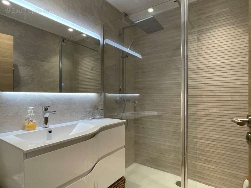 Appartement à BEAULIEU-SUR-MER