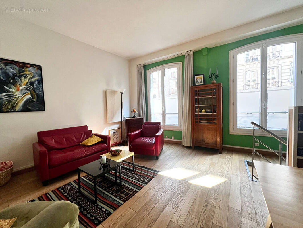 Appartement à PARIS-18E