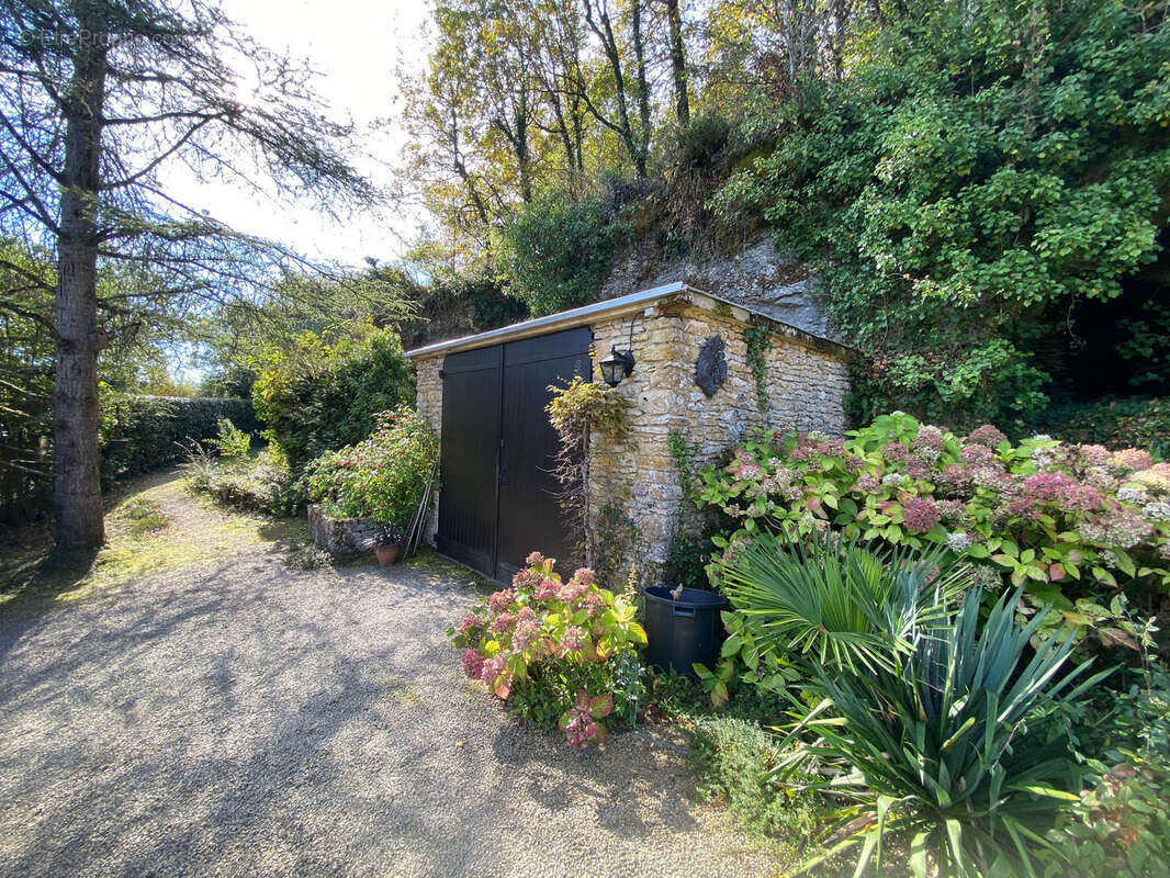 Maison à PUY-L'EVEQUE