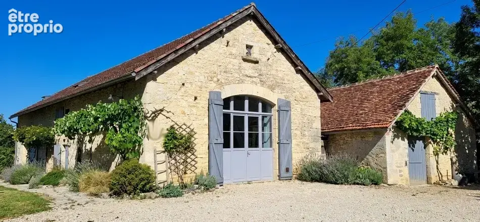 Ancienne grange restaurée avec piscine - photo 2