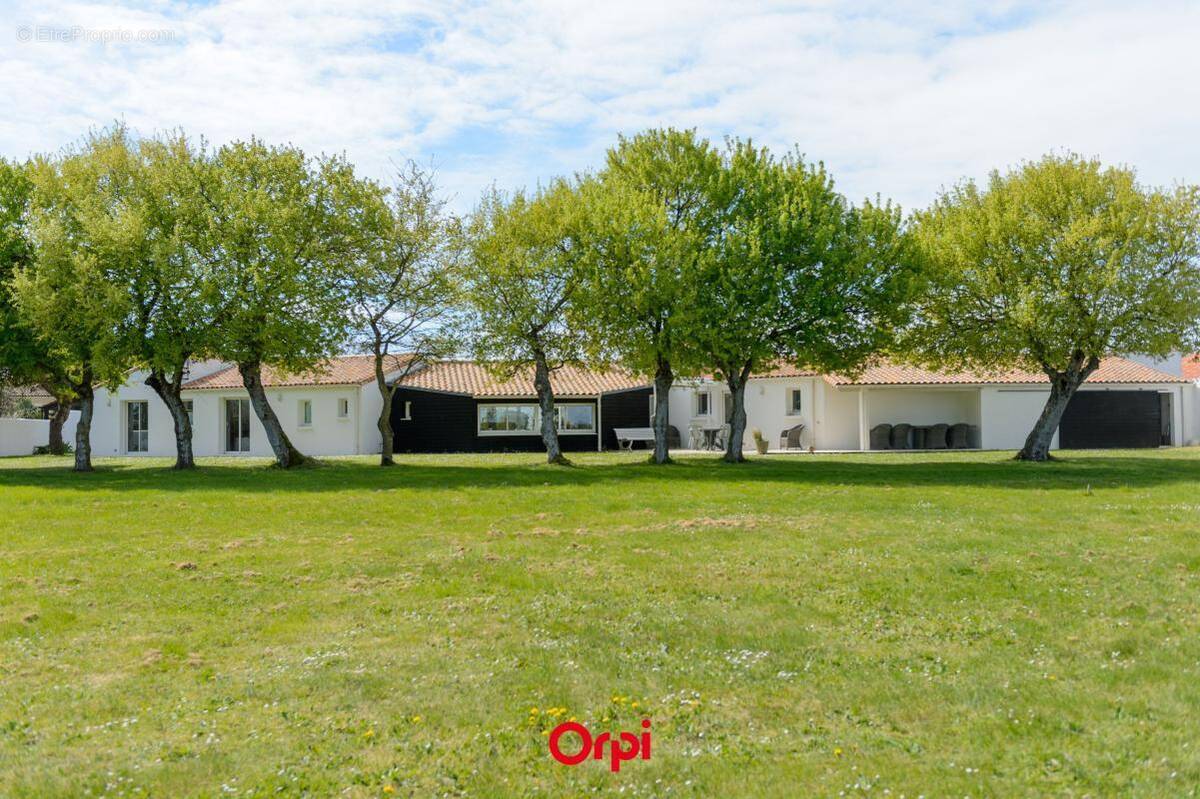 Maison à NIEUL-SUR-MER