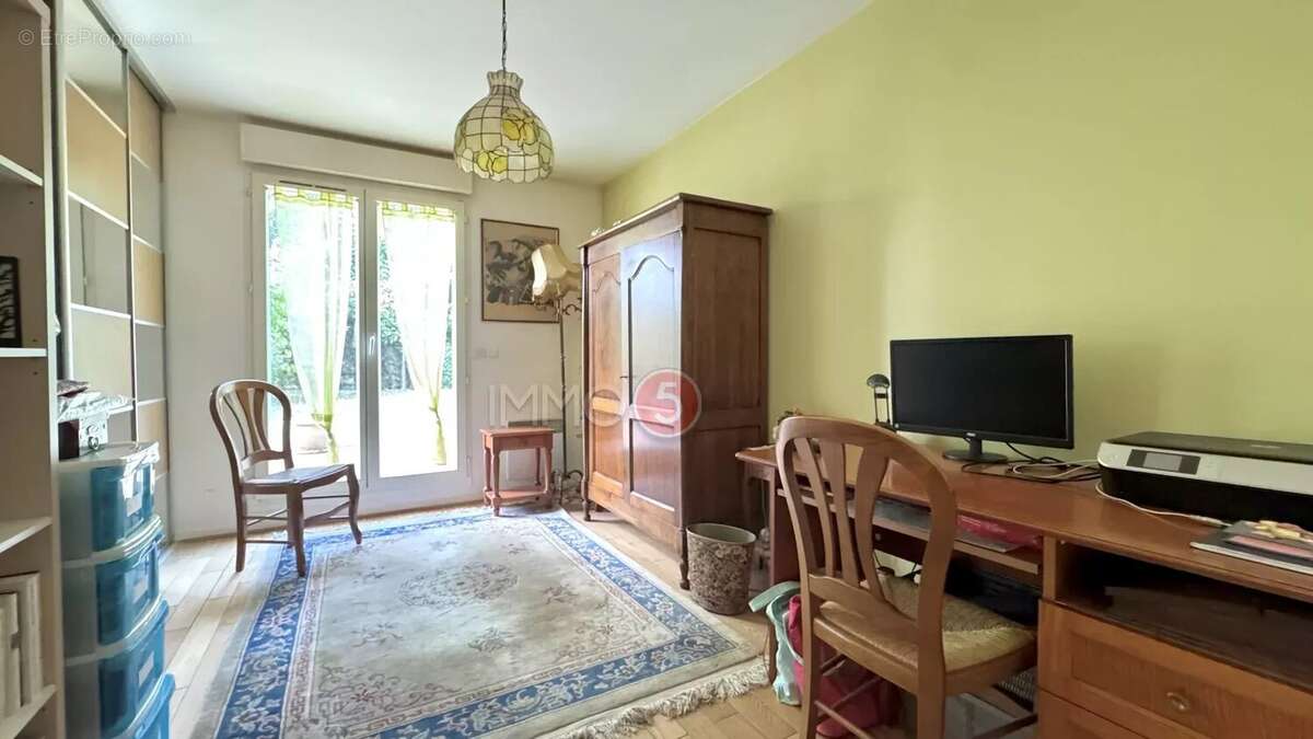 Appartement à LE RAINCY