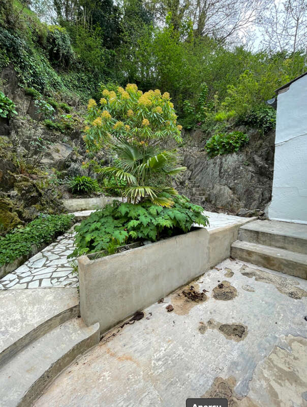 Maison à LE RELECQ-KERHUON