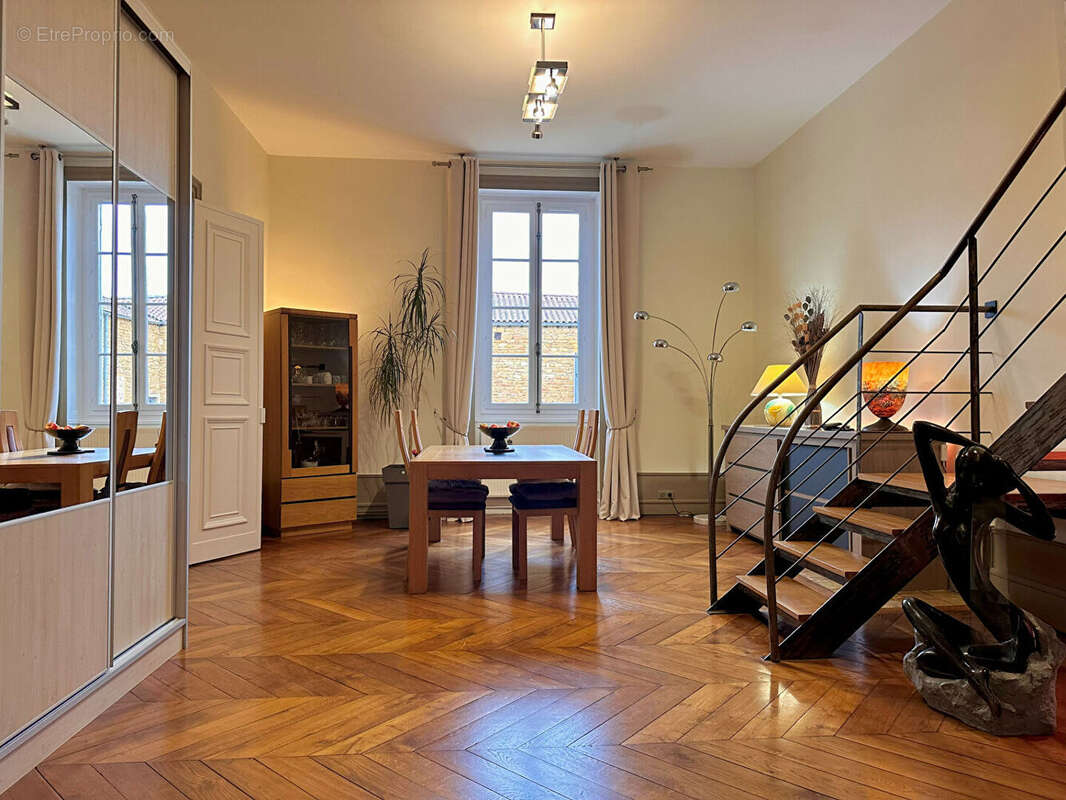 Appartement à LIERGUES