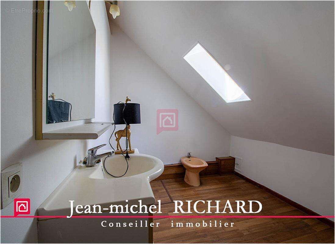 Maison Saint Romain Sur Cher 4 pièce(s) 135 m2 - photo 8