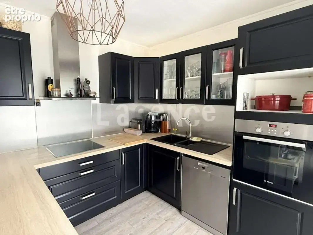 Maison 6 pièces avec sous sol total - photo 4