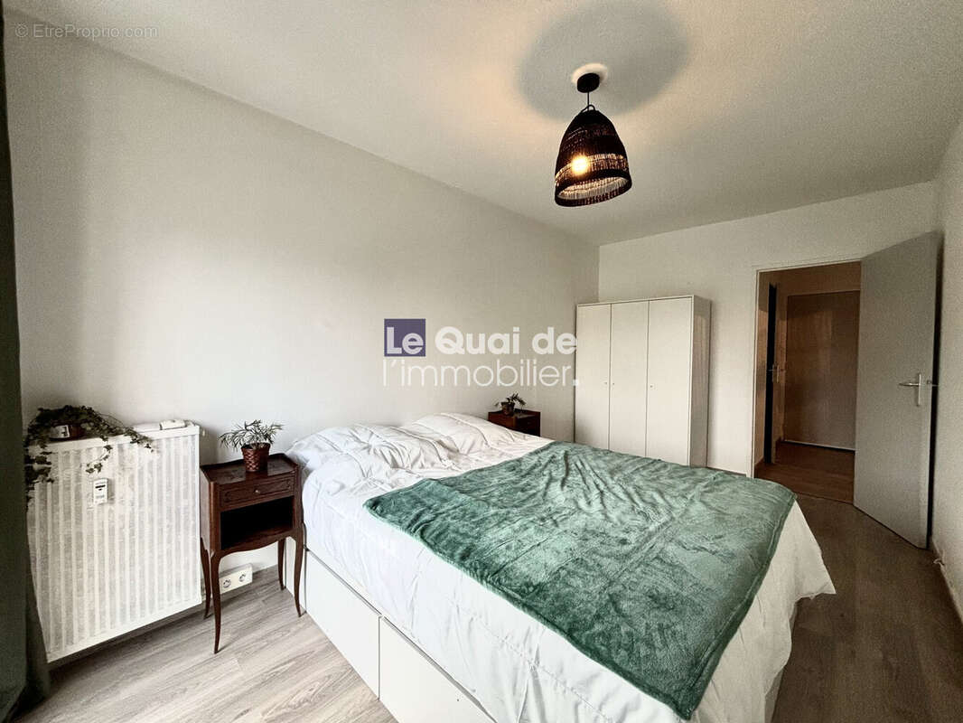 Appartement à LE PONT-DE-CLAIX