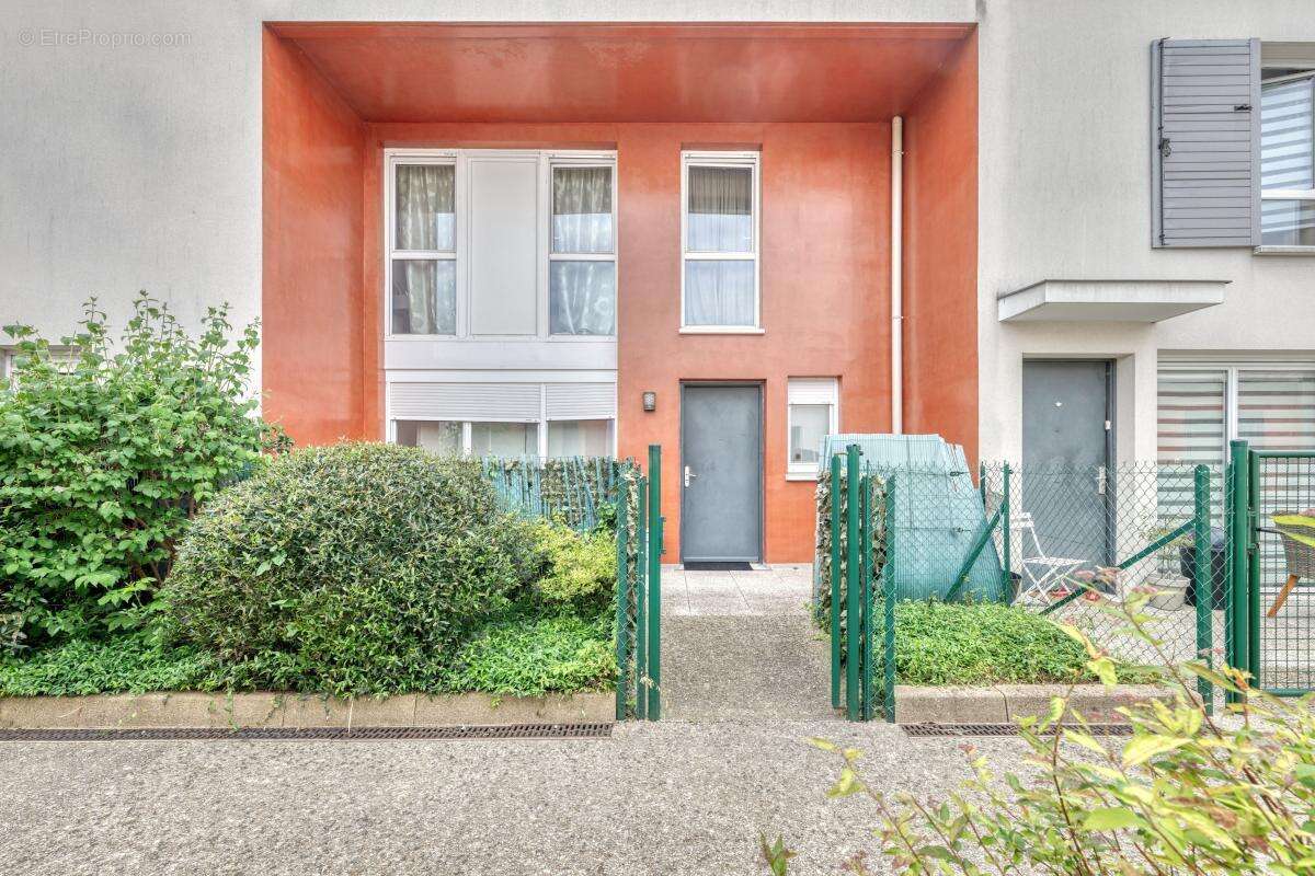 Appartement à VILLEMOMBLE