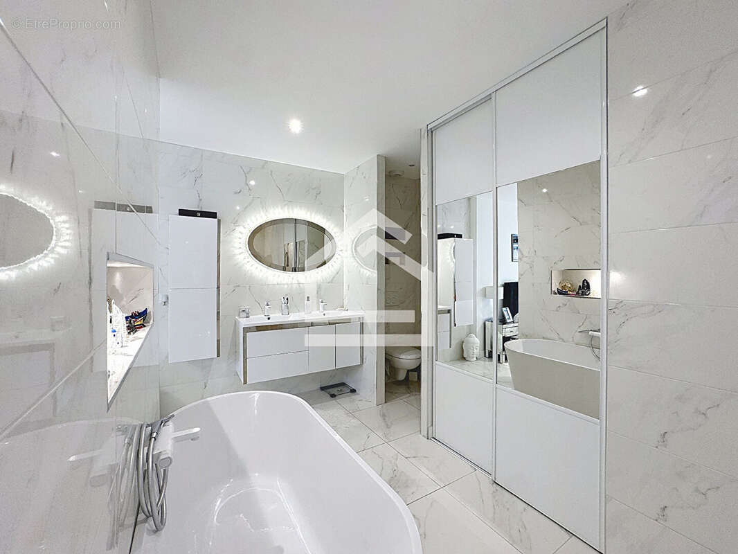 Soussans - Maison Contemporaine de 175m2, 5 chambres, piscine et garage. - photo 11