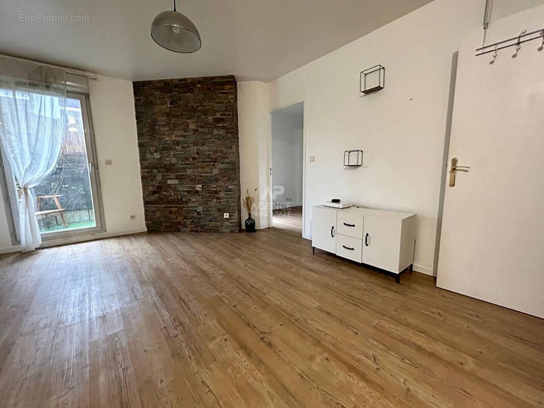 Appartement à CARRIERES-SOUS-POISSY