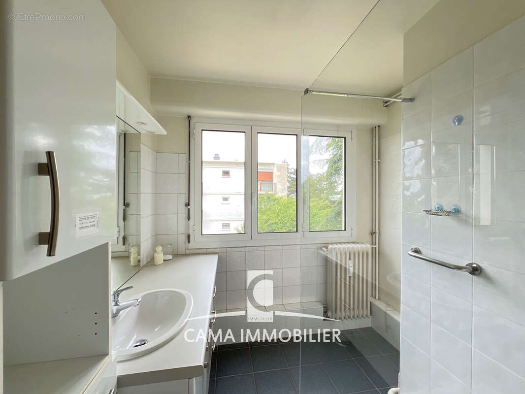 Appartement à LOUVECIENNES