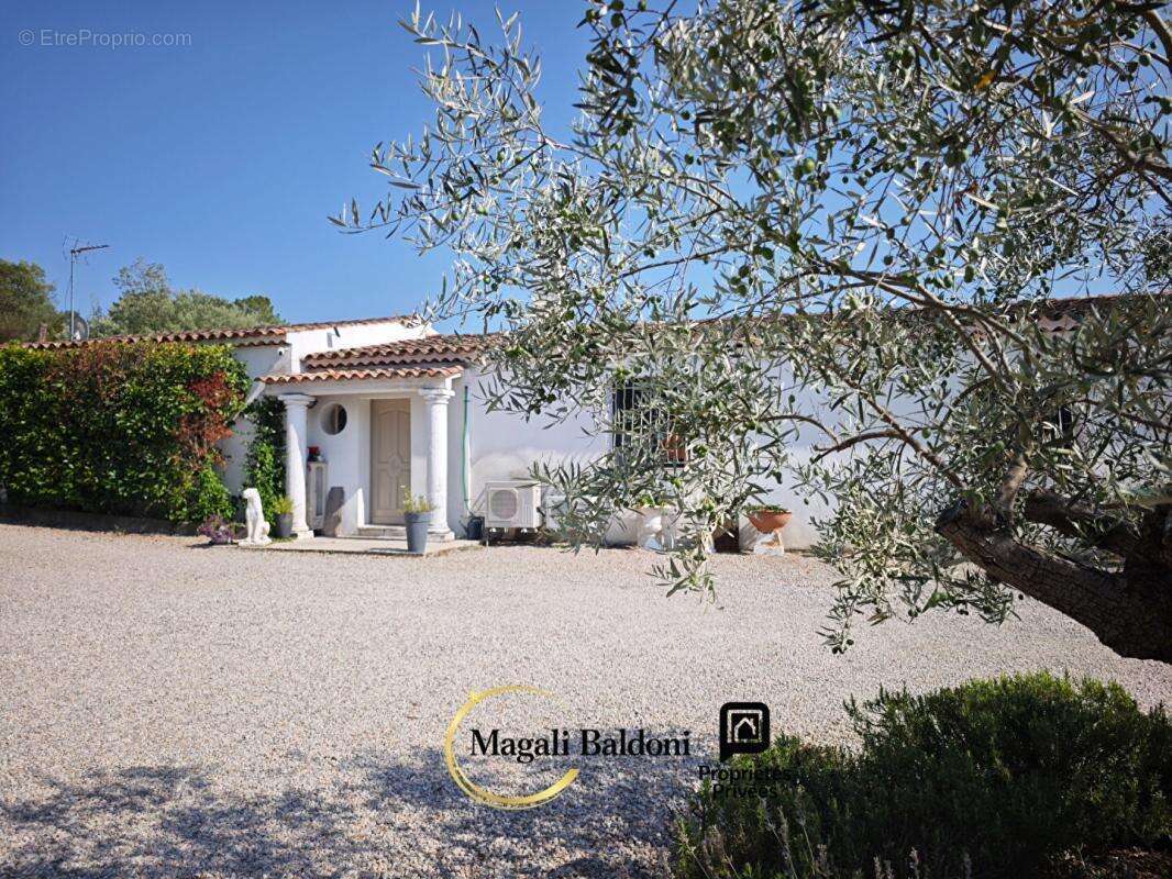 Villa Le Muy 7 pièces 234 m2- PISCINE- T3- GARAGE - photo 10