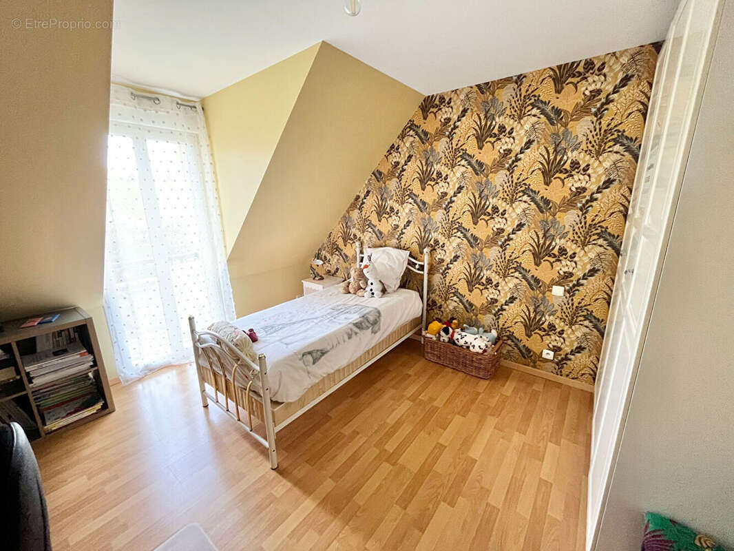 Maison à SAINT-CYR-SUR-LOIRE