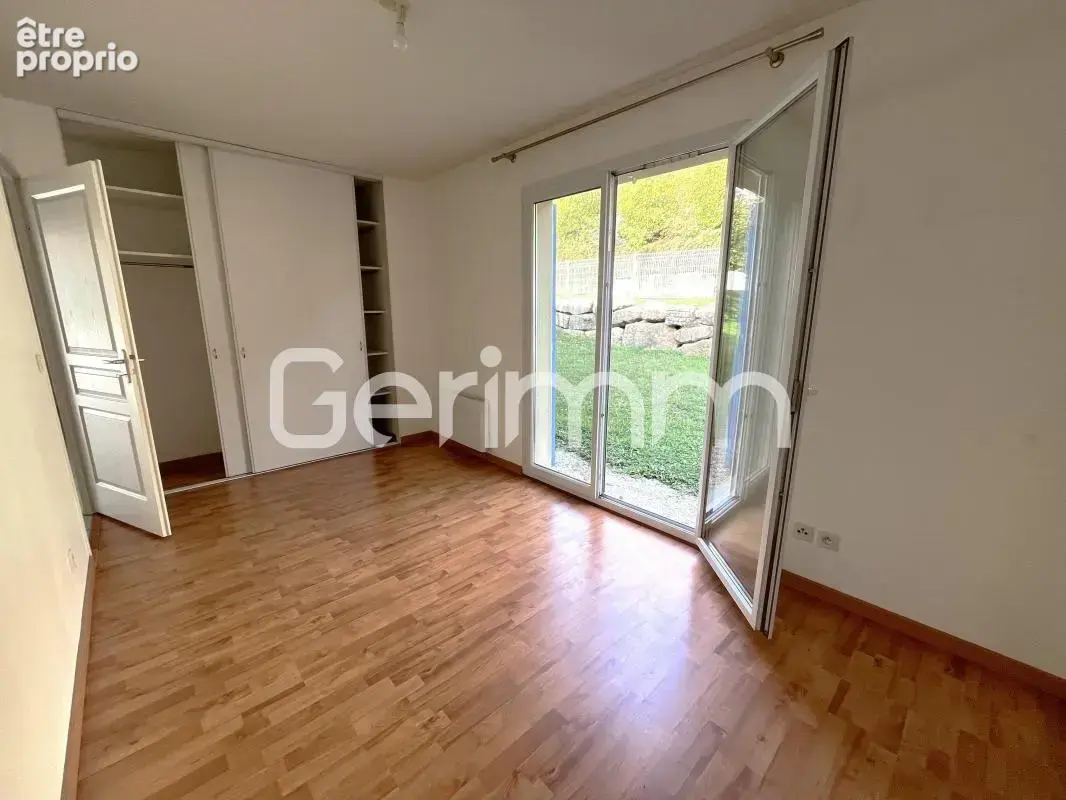 Vente - Appartement - 2 pièces + cuisine - 59 m² - 199 000 € - - photo 9