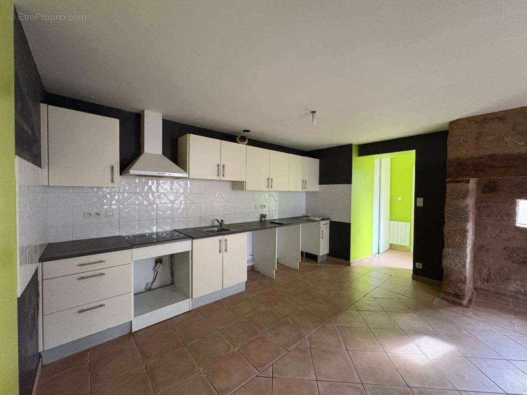 Maison à SAINT-AULAIRE