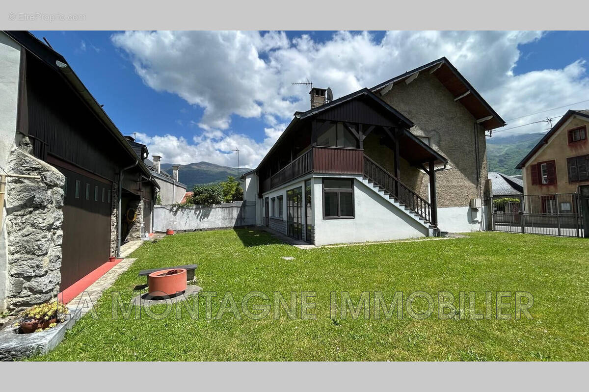 Appartement à PIERREFITTE-NESTALAS