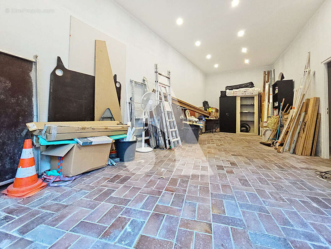 Local commercial Grasse 41m2 - photo 2