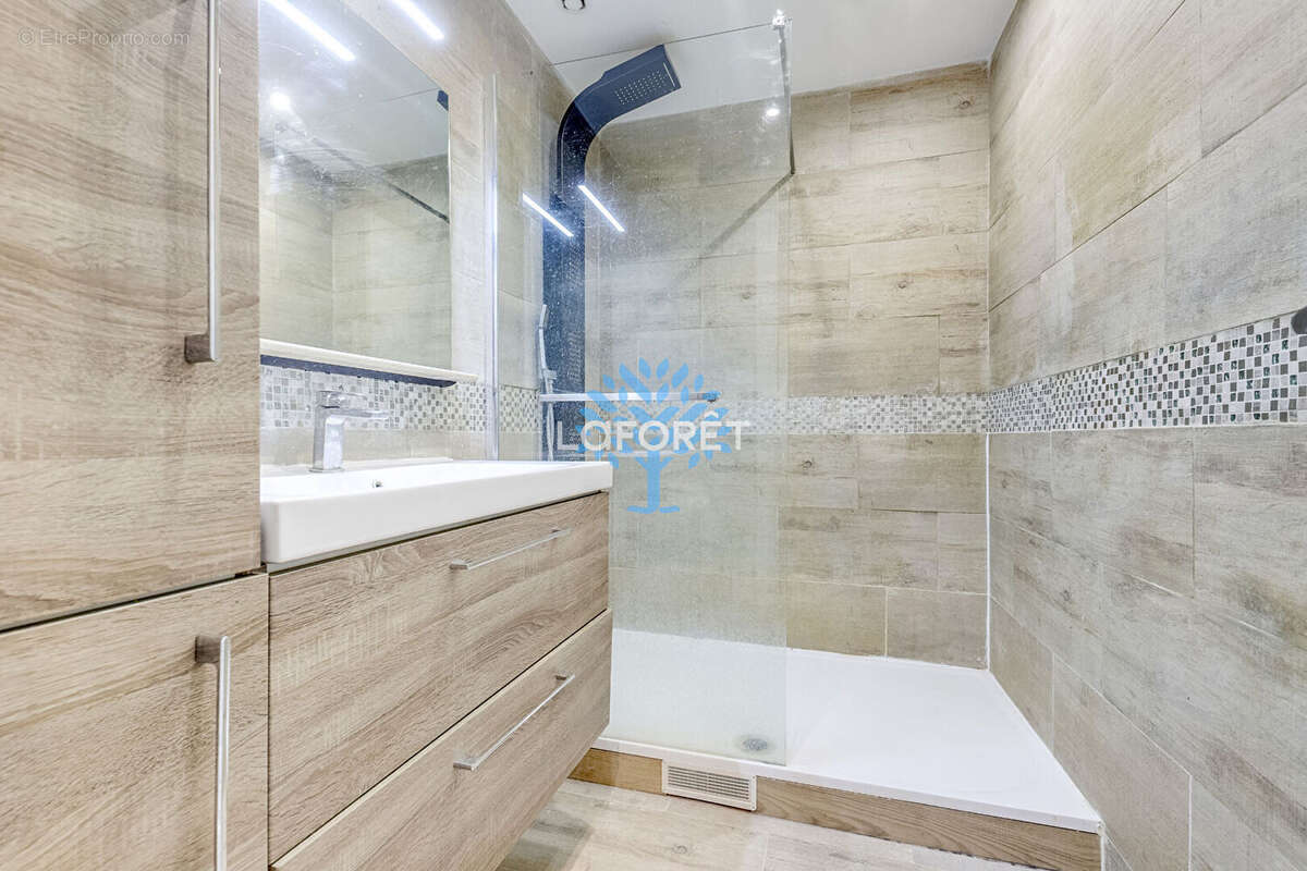 Appartement à PARIS-12E