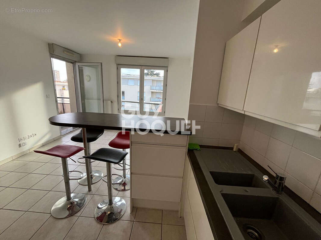 Appartement à OULLINS